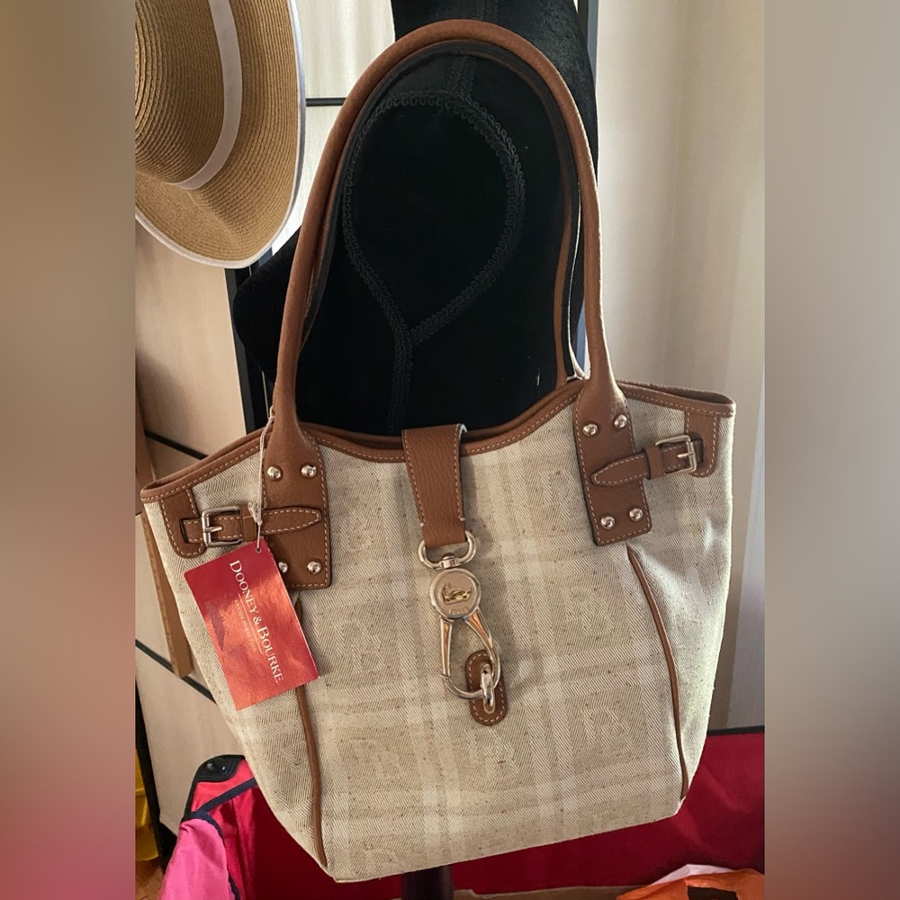 Dooney & Bourke Logo Lock Tulip Satchel NWT